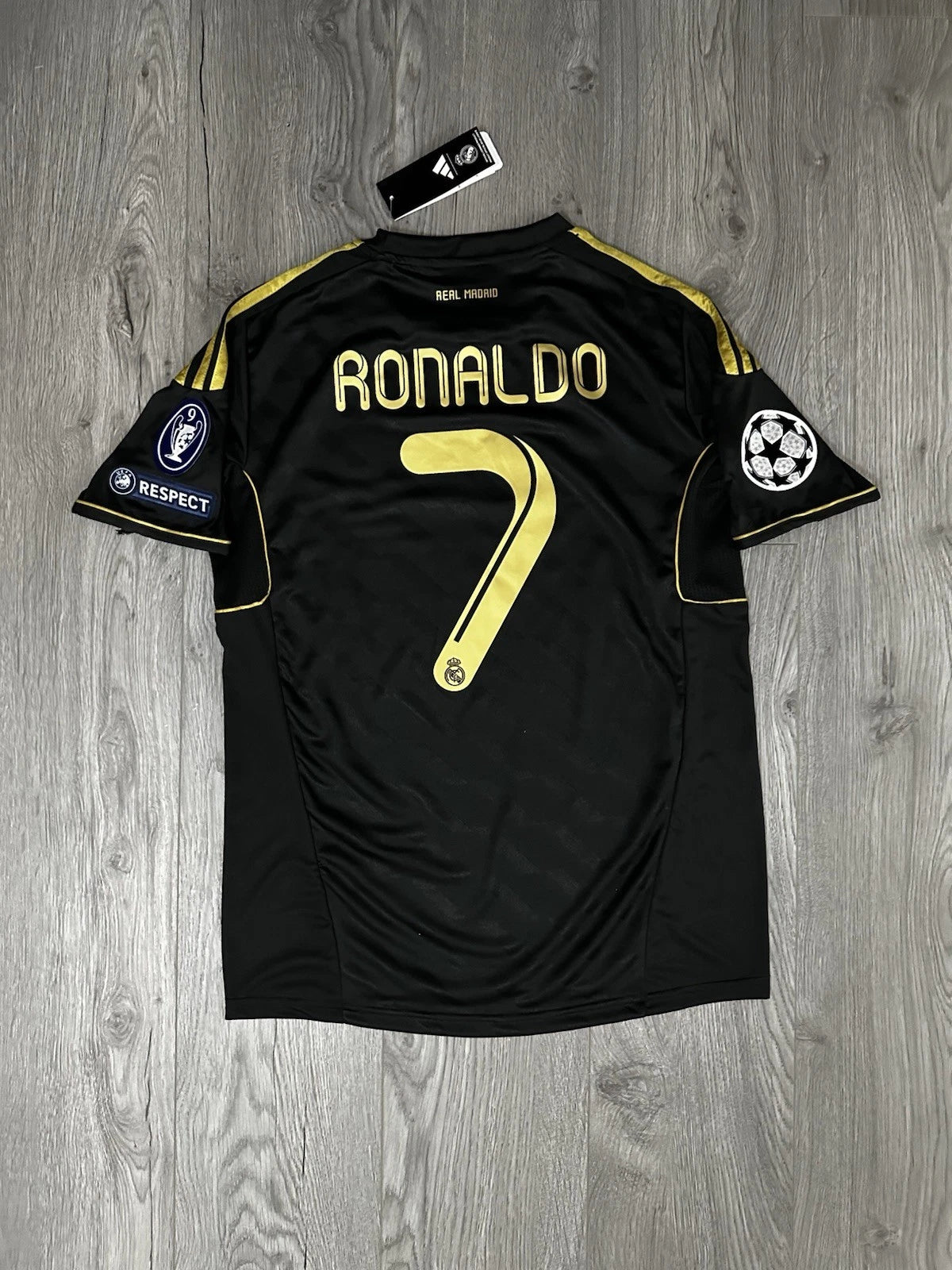 Real Madrid 2011/12 Third Retro Football Shirt - Black & Gold, Ronaldo #7, Men’s Size M
