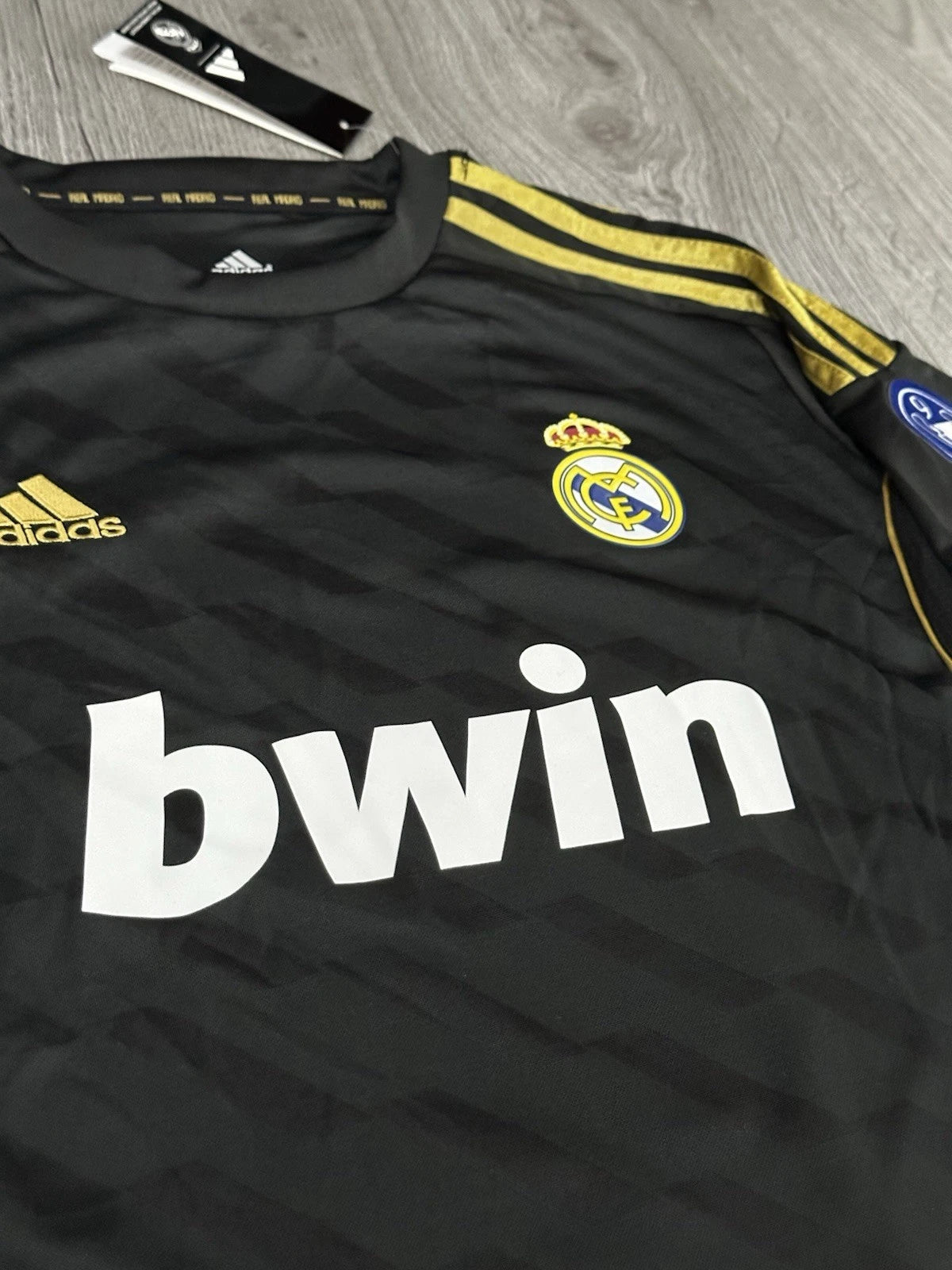 Real Madrid 2011/12 Third Retro Football Shirt - Black & Gold, Ronaldo #7, Men’s Size M